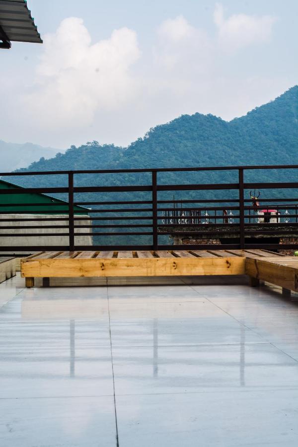 The Mountain View Albergue Rishīkesh Exterior foto