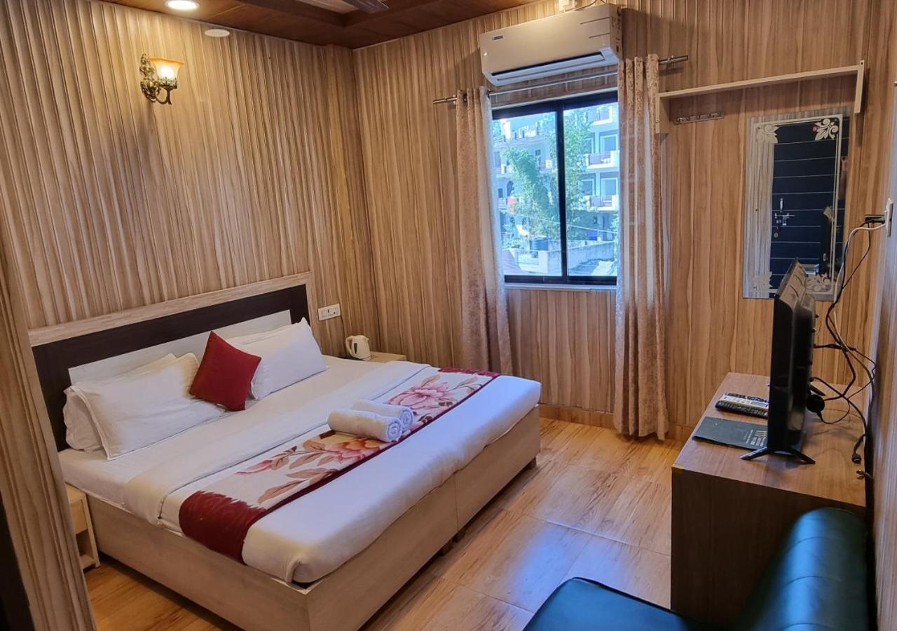 The Mountain View Albergue Rishīkesh Exterior foto