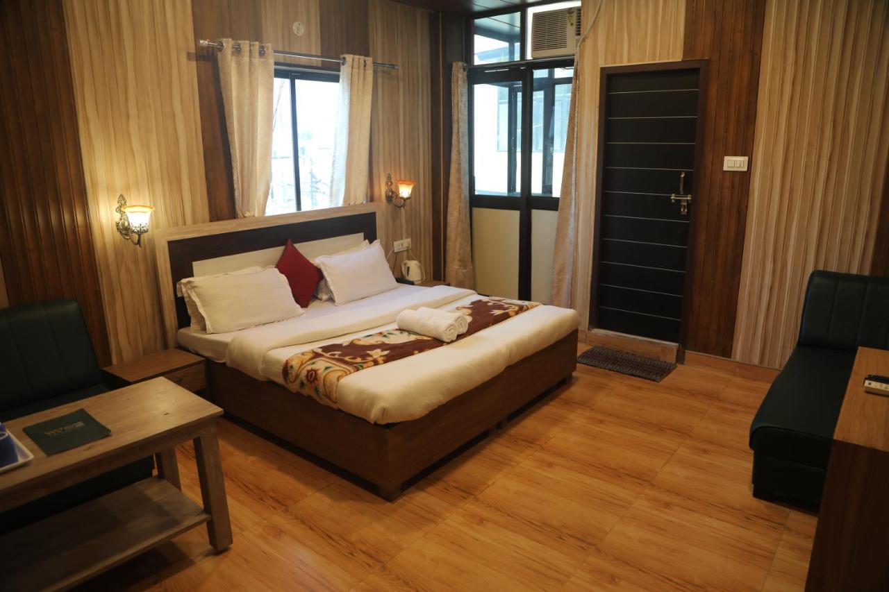The Mountain View Albergue Rishīkesh Exterior foto